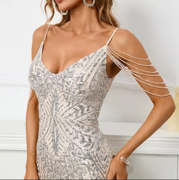 Stunning Cream and Silver Beaded Wedding Dress - Picture 11 of 14